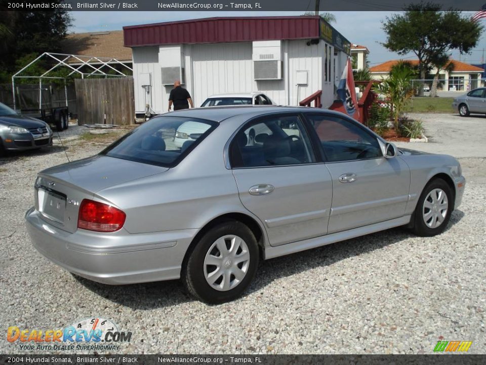 2004 Hyundai Sonata Brilliant Silver / Black Photo #1