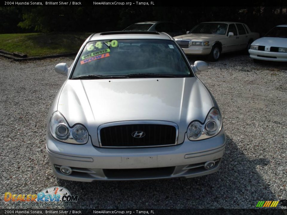 2004 Hyundai Sonata Brilliant Silver / Black Photo #8