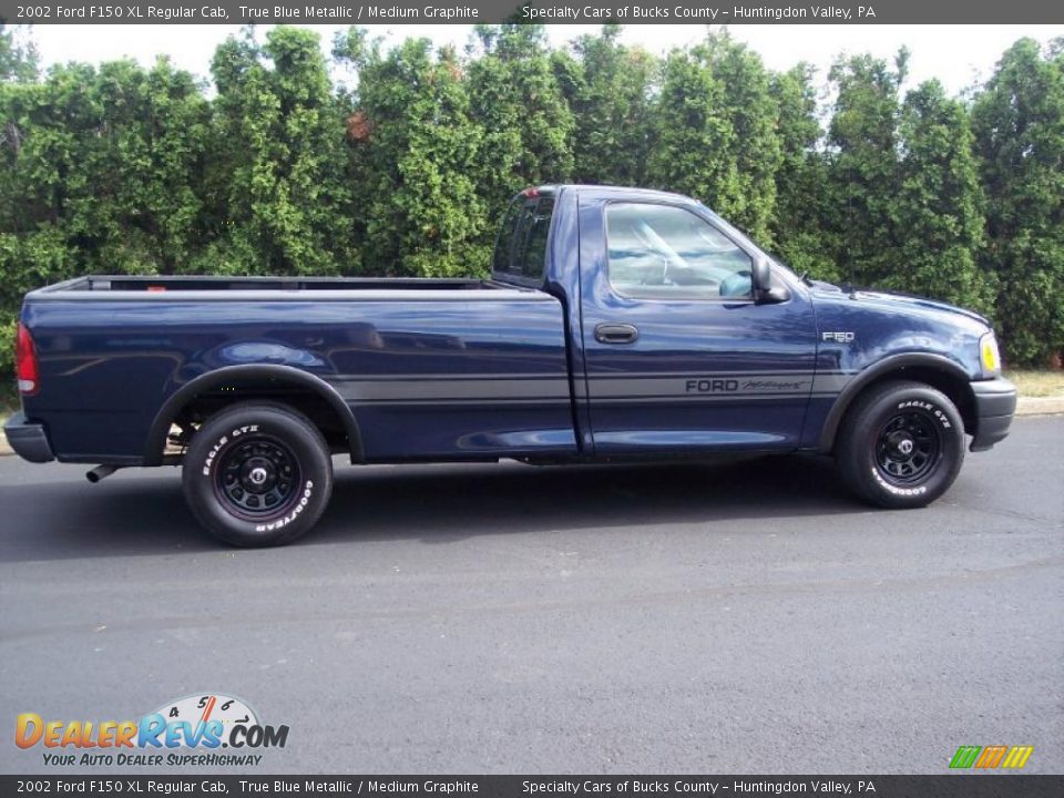 2002 Ford F150 XL Regular Cab True Blue Metallic / Medium Graphite Photo #7