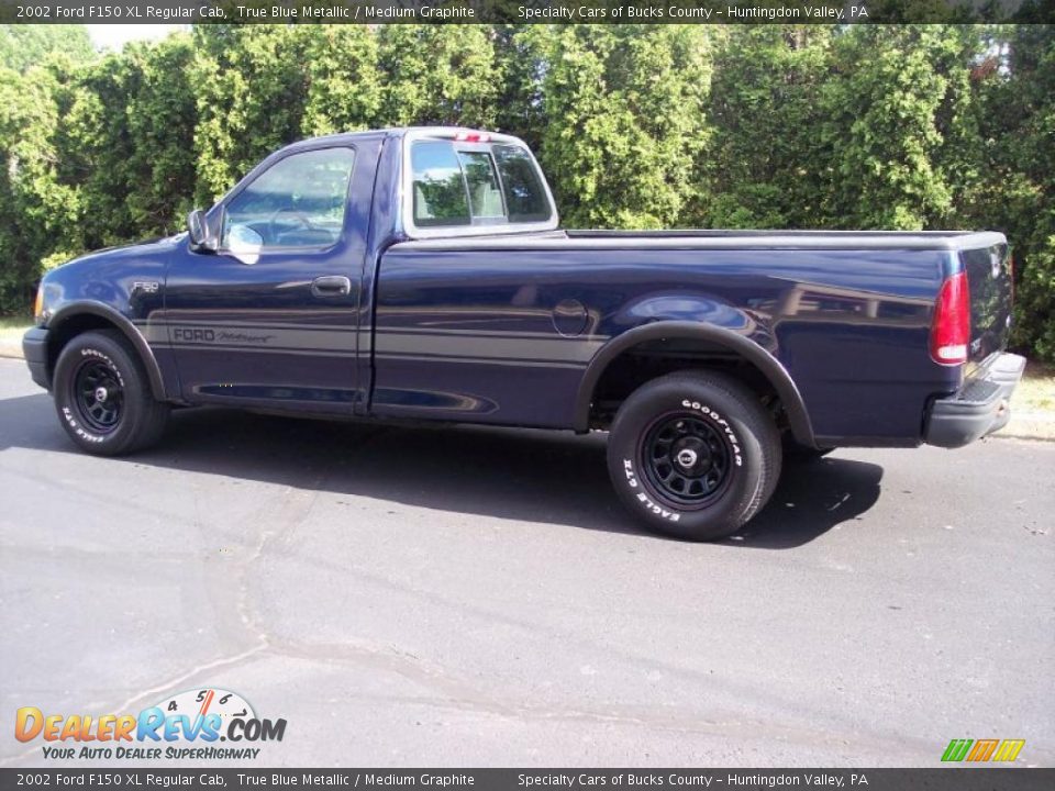 2002 Ford F150 XL Regular Cab True Blue Metallic / Medium Graphite Photo #15