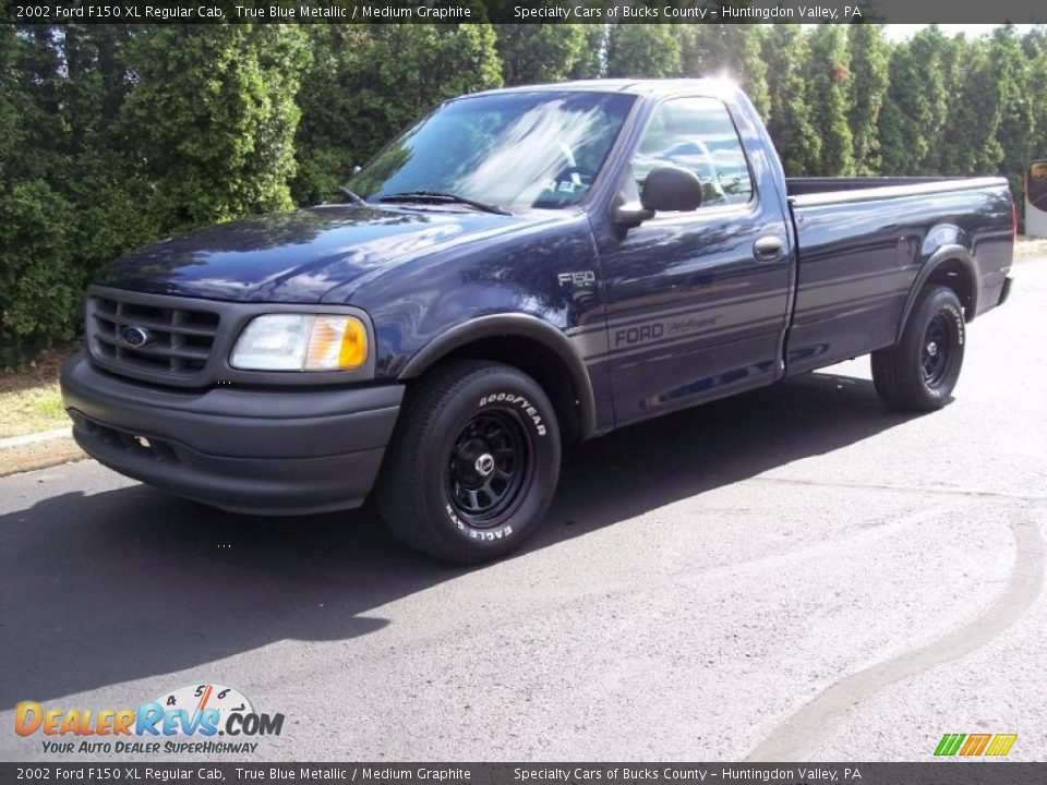 2002 Ford F150 XL Regular Cab True Blue Metallic / Medium Graphite Photo #19