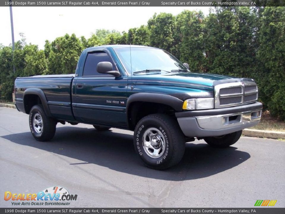 1998 Dodge Ram 1500 Laramie SLT Regular Cab 4x4 Emerald Green Pearl / Gray Photo #2