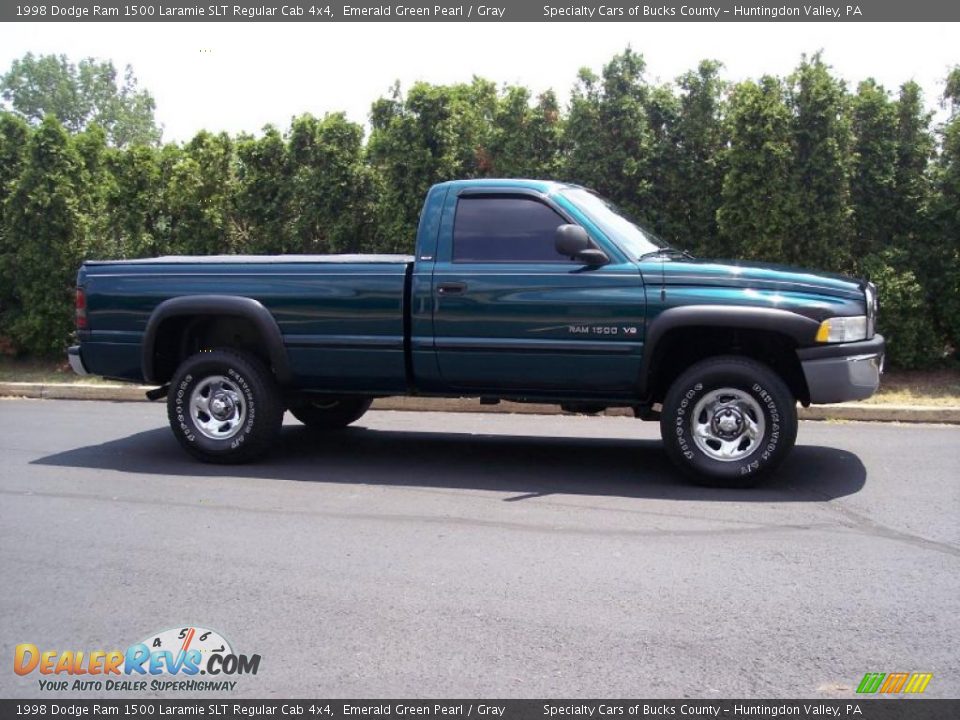 1998 Dodge Ram 1500 Laramie SLT Regular Cab 4x4 Emerald Green Pearl / Gray Photo #3