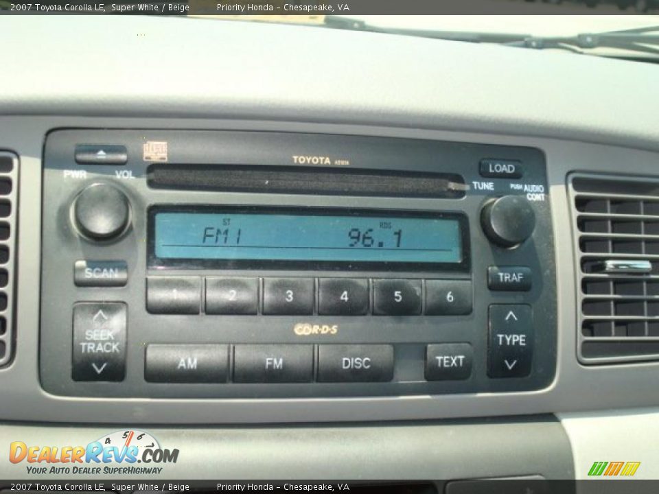 2007 Toyota Corolla LE Super White / Beige Photo #14