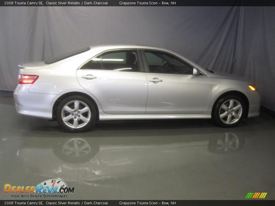 2008 Toyota Camry SE Classic Silver Metallic / Dark Charcoal Photo #4