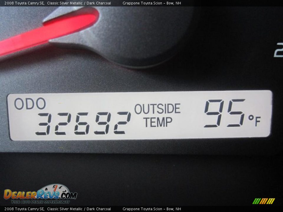 2008 Toyota Camry SE Classic Silver Metallic / Dark Charcoal Photo #18
