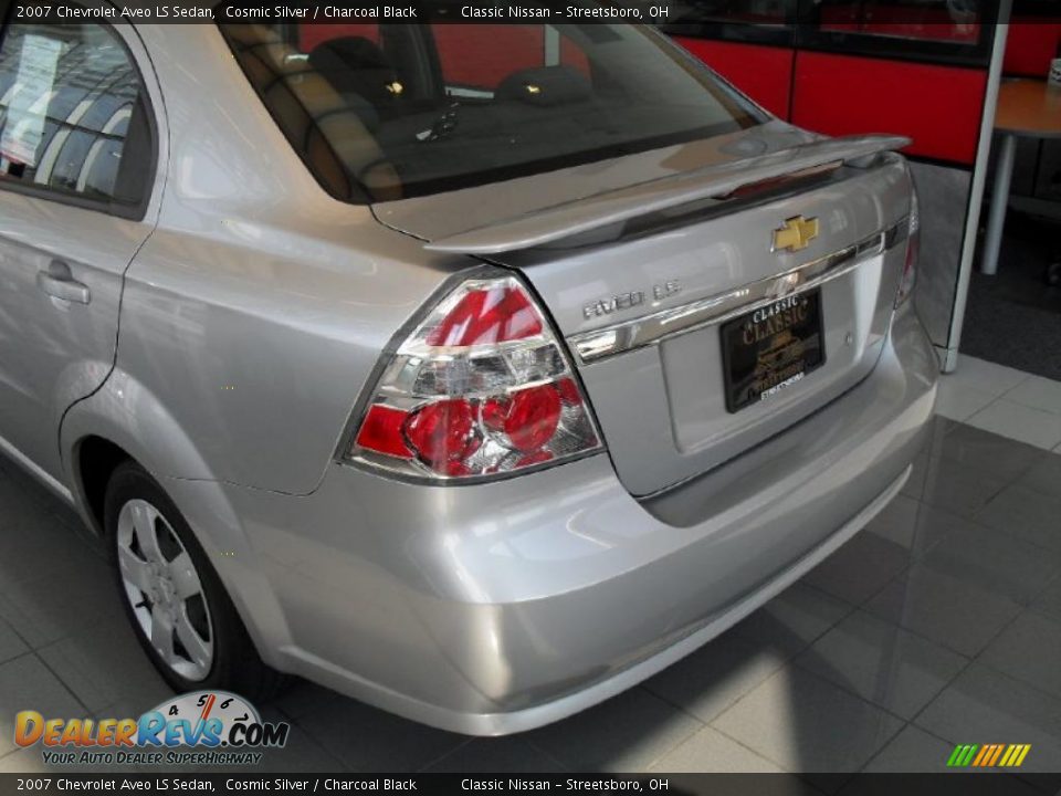 2007 Chevrolet Aveo LS Sedan Cosmic Silver / Charcoal Black Photo #5