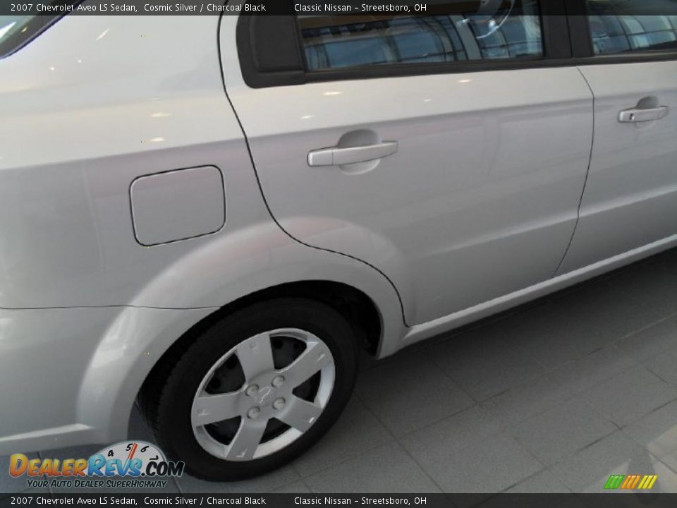 2007 Chevrolet Aveo LS Sedan Cosmic Silver / Charcoal Black Photo #7