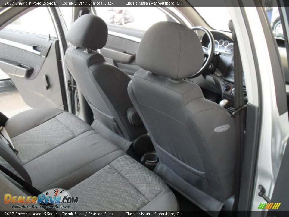 2007 Chevrolet Aveo LS Sedan Cosmic Silver / Charcoal Black Photo #18