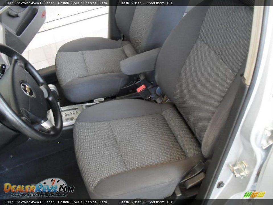 2007 Chevrolet Aveo LS Sedan Cosmic Silver / Charcoal Black Photo #21