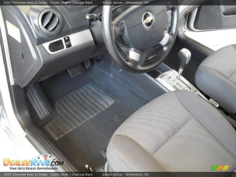 2007 Chevrolet Aveo LS Sedan Cosmic Silver / Charcoal Black Photo #22