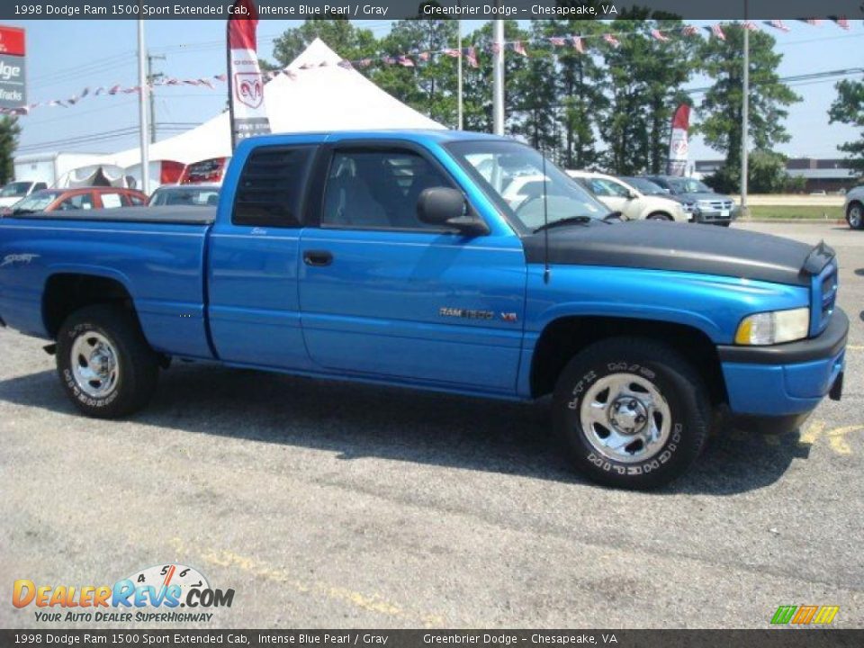 1998 Dodge Ram 1500 Sport Extended Cab Intense Blue Pearl / Gray Photo #6