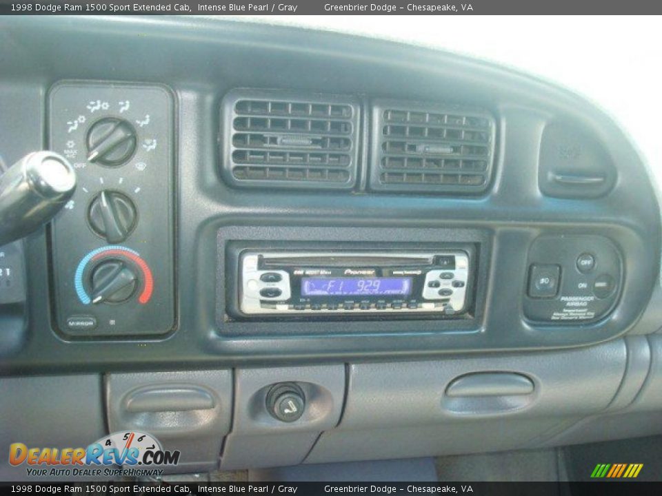 1998 Dodge Ram 1500 Sport Extended Cab Intense Blue Pearl / Gray Photo #16