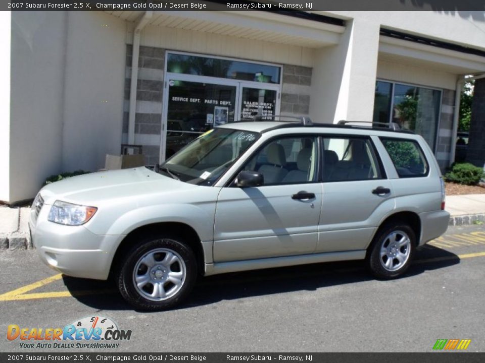 2007 Subaru Forester 2.5 X Champagne Gold Opal / Desert Beige Photo #2