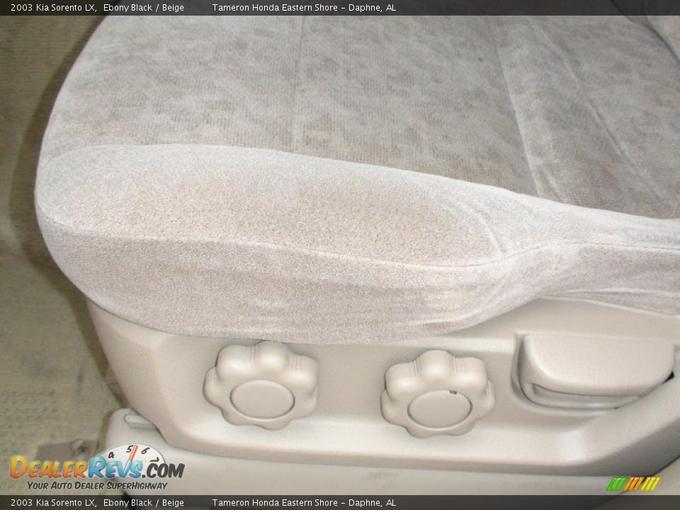 2003 Kia Sorento LX Ebony Black / Beige Photo #25