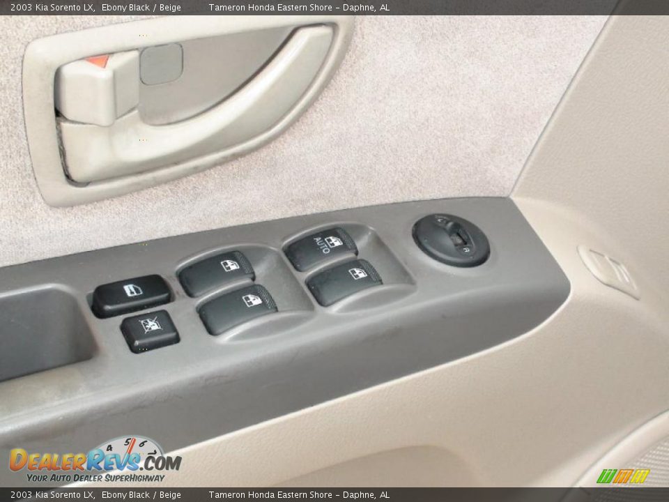 2003 Kia Sorento LX Ebony Black / Beige Photo #26