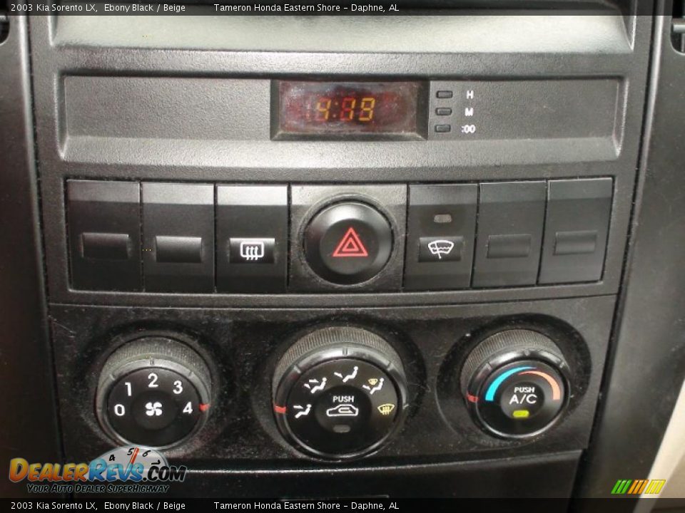 2003 Kia Sorento LX Ebony Black / Beige Photo #32