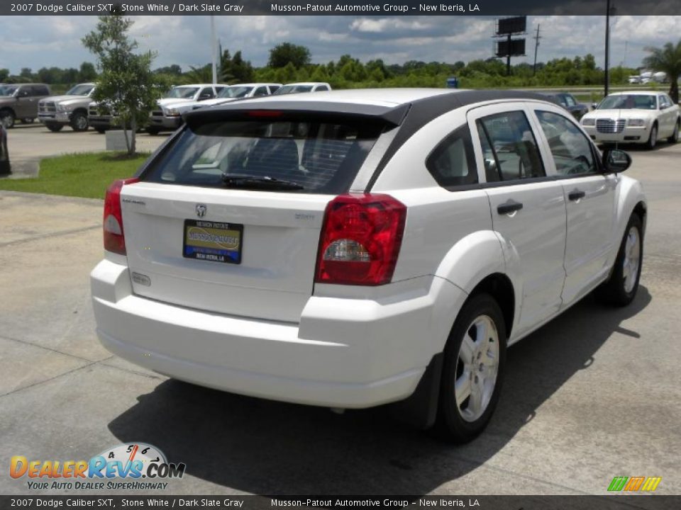 2007 Dodge Caliber SXT Stone White / Dark Slate Gray Photo #5