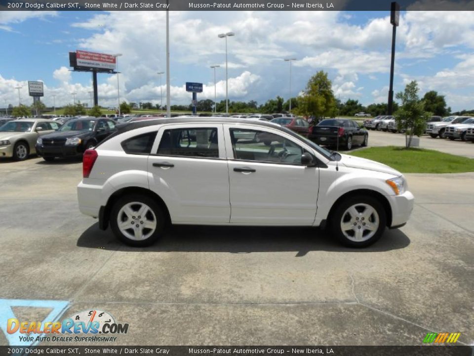 2007 Dodge Caliber SXT Stone White / Dark Slate Gray Photo #6