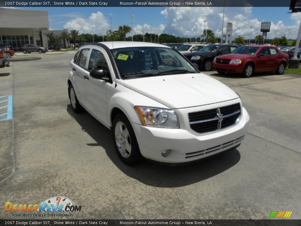 2007 Dodge Caliber SXT Stone White / Dark Slate Gray Photo #7