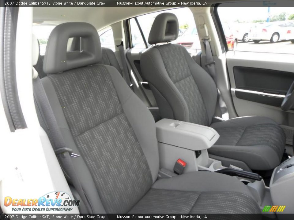 2007 Dodge Caliber SXT Stone White / Dark Slate Gray Photo #10