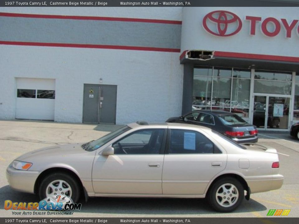1997 Toyota Camry LE Cashmere Beige Metallic / Beige Photo #2