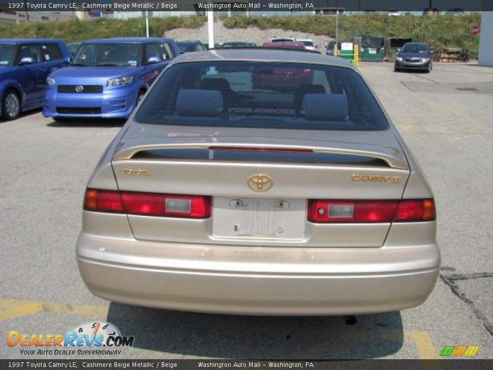 1997 Toyota Camry LE Cashmere Beige Metallic / Beige Photo #5