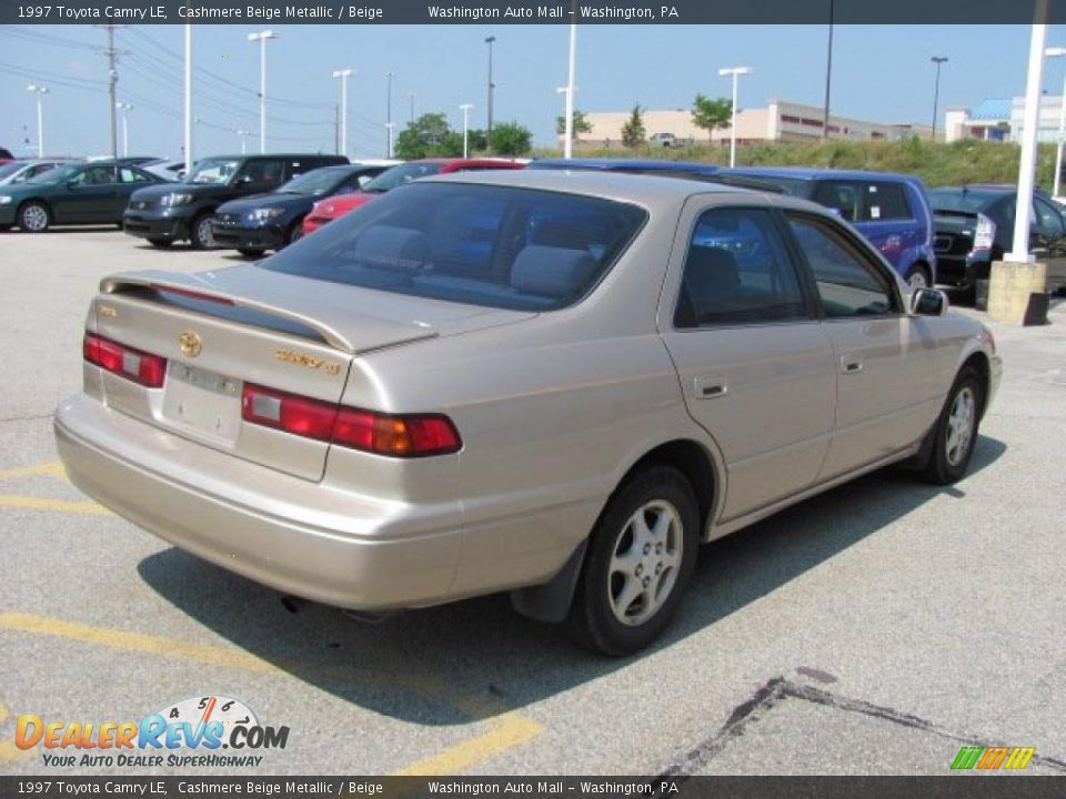 1997 Toyota Camry LE Cashmere Beige Metallic / Beige Photo #6