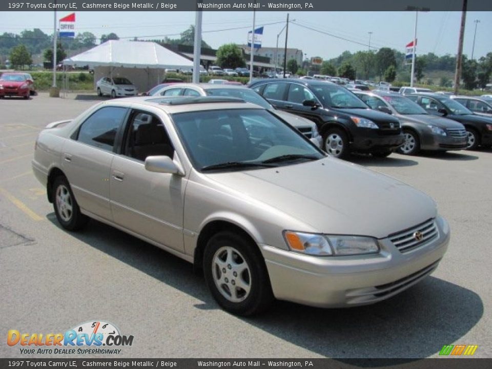 1997 Toyota Camry LE Cashmere Beige Metallic / Beige Photo #8