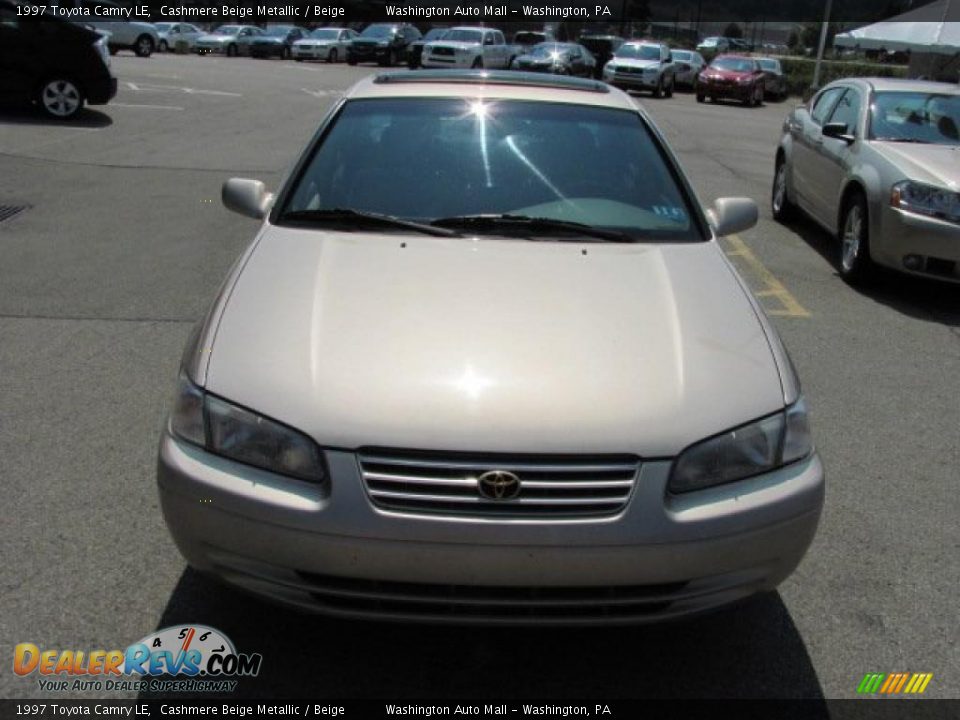 1997 Toyota Camry LE Cashmere Beige Metallic / Beige Photo #9