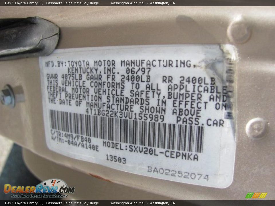 1997 Toyota Camry LE Cashmere Beige Metallic / Beige Photo #19