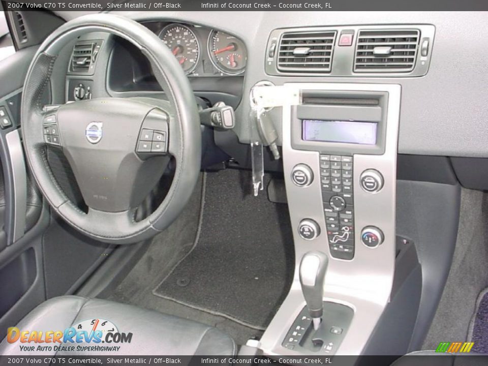 2007 Volvo C70 T5 Convertible Silver Metallic / Off-Black Photo #23