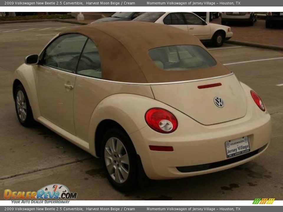 2009 Volkswagen New Beetle 2.5 Convertible Harvest Moon Beige / Cream Photo #3