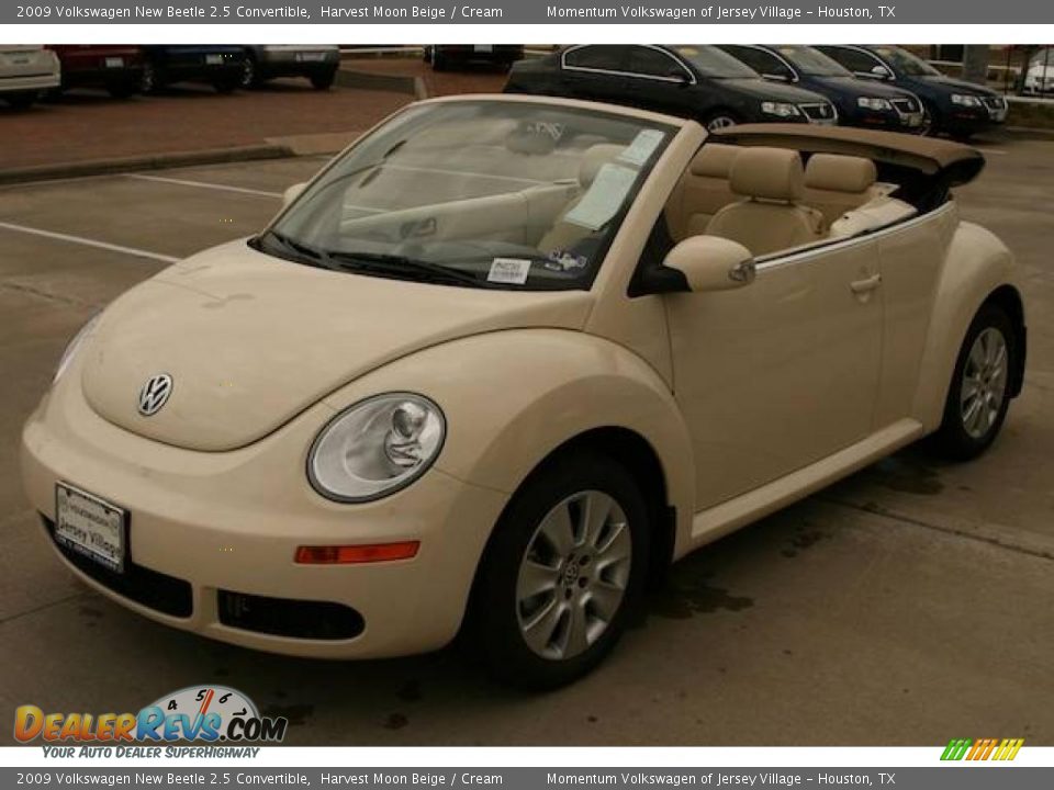 2009 Volkswagen New Beetle 2.5 Convertible Harvest Moon Beige / Cream Photo #4