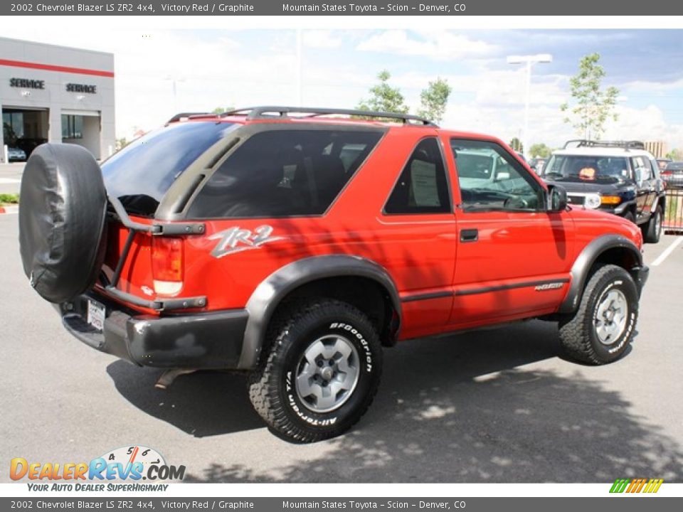 2002 Chevrolet Blazer LS ZR2 4x4 Victory Red / Graphite Photo #2