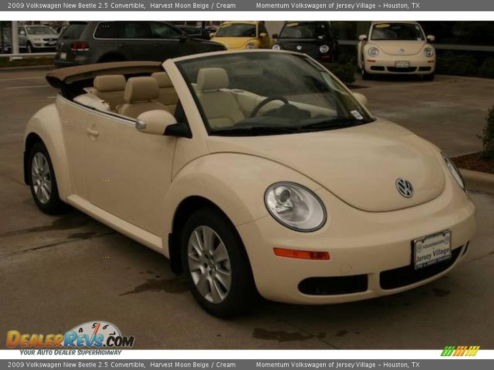 2009 Volkswagen New Beetle 2.5 Convertible Harvest Moon Beige / Cream Photo #10