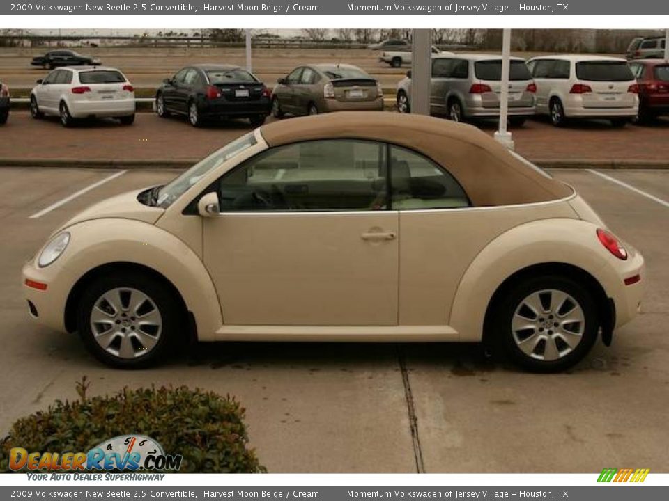 2009 Volkswagen New Beetle 2.5 Convertible Harvest Moon Beige / Cream Photo #19