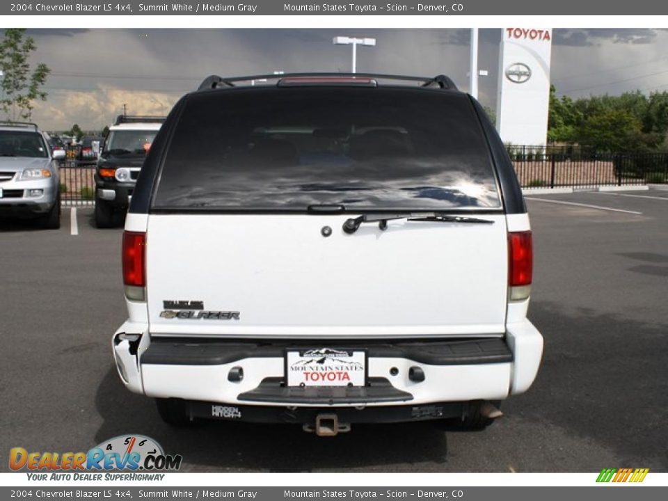 2004 Chevrolet Blazer LS 4x4 Summit White / Medium Gray Photo #3