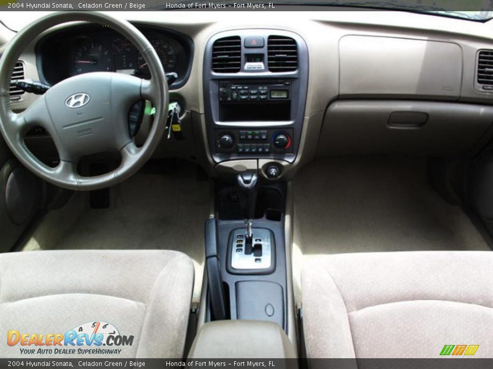 2004 Hyundai Sonata Celadon Green / Beige Photo #10