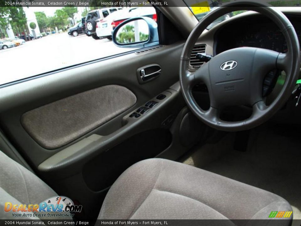 2004 Hyundai Sonata Celadon Green / Beige Photo #11