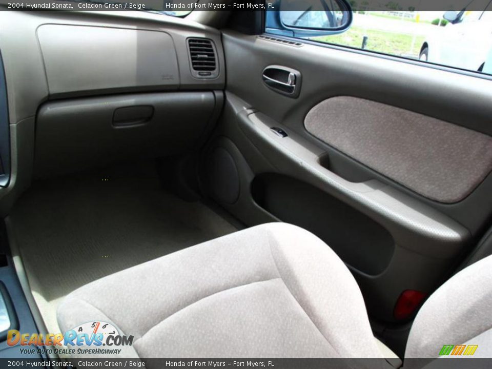 2004 Hyundai Sonata Celadon Green / Beige Photo #13