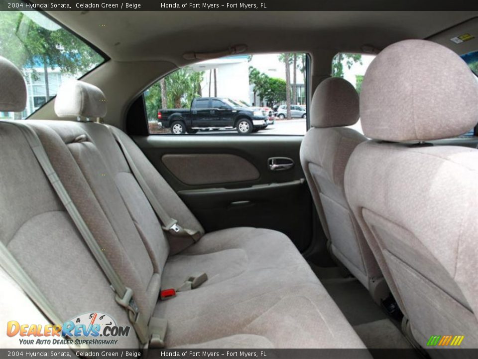 2004 Hyundai Sonata Celadon Green / Beige Photo #14