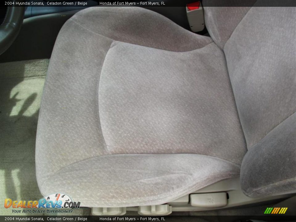 2004 Hyundai Sonata Celadon Green / Beige Photo #16