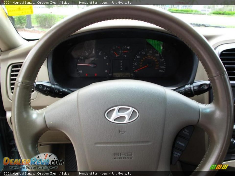 2004 Hyundai Sonata Celadon Green / Beige Photo #17