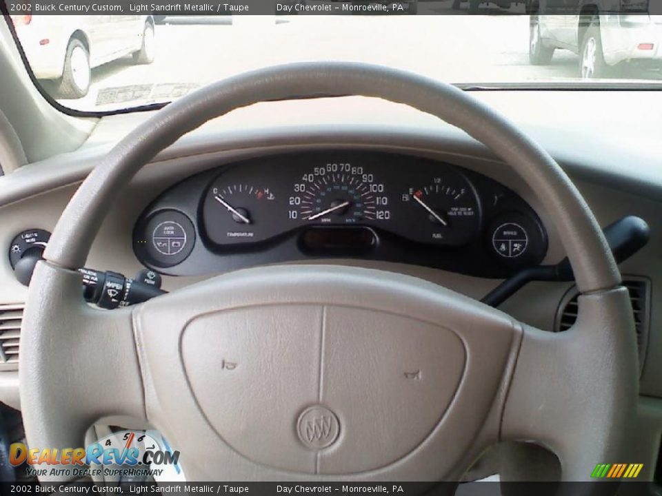 2002 Buick Century Custom Light Sandrift Metallic / Taupe Photo #10