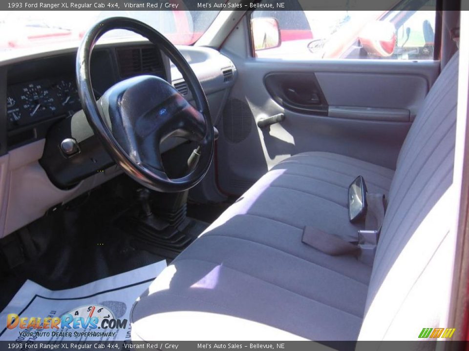1993 Ford Ranger XL Regular Cab 4x4 Vibrant Red / Grey Photo #5
