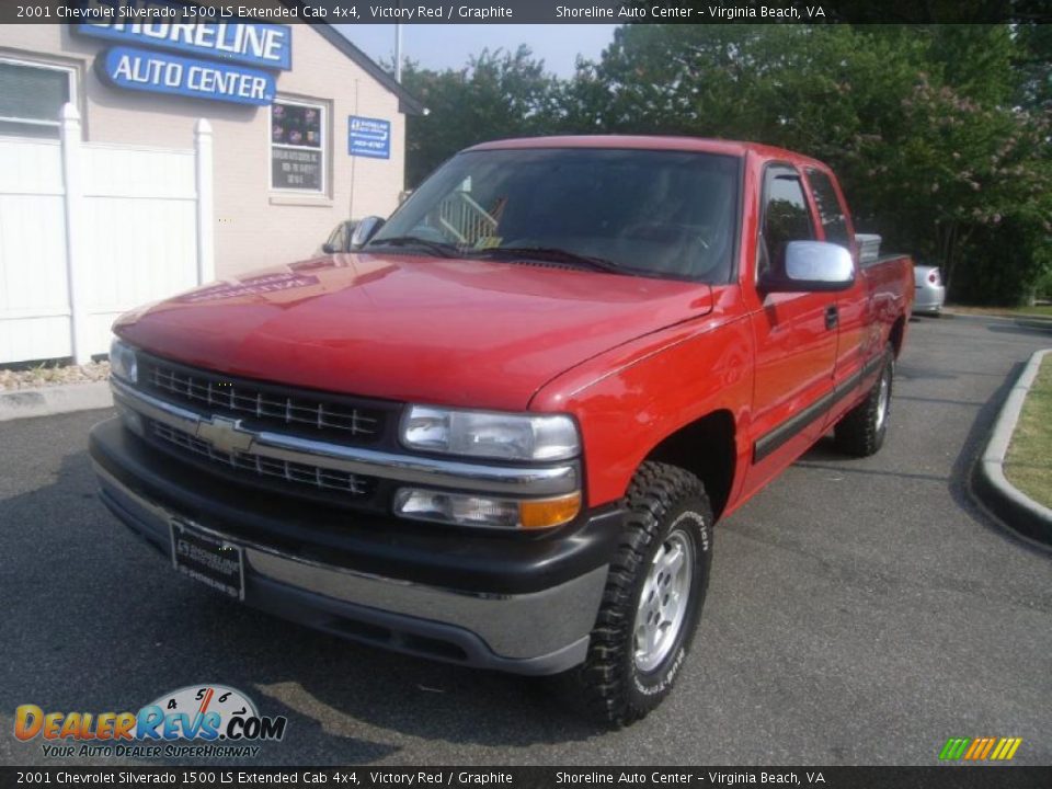 2001 Chevrolet Silverado 1500 LS Extended Cab 4x4 Victory Red / Graphite Photo #1