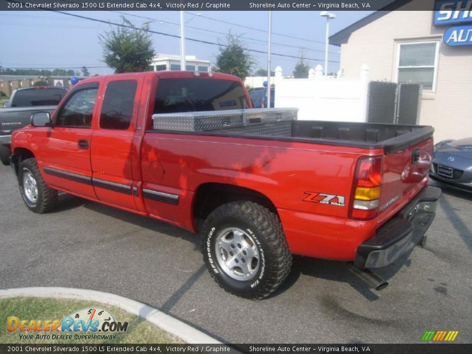 2001 Chevrolet Silverado 1500 LS Extended Cab 4x4 Victory Red / Graphite Photo #3
