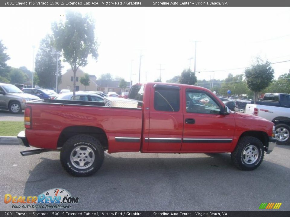 2001 Chevrolet Silverado 1500 LS Extended Cab 4x4 Victory Red / Graphite Photo #7
