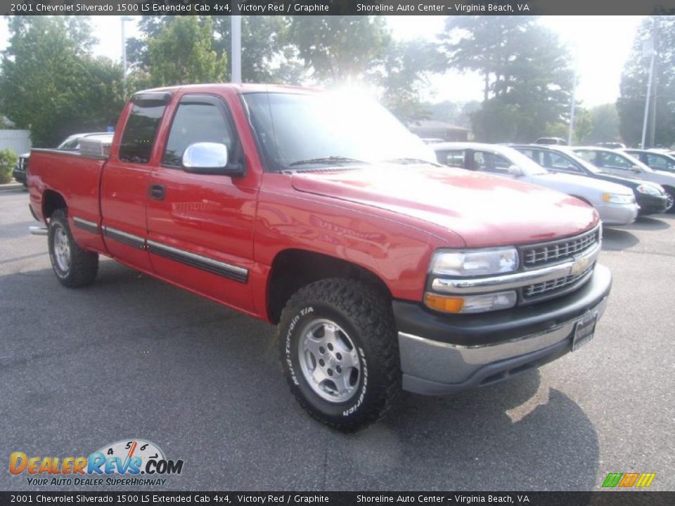 2001 Chevrolet Silverado 1500 LS Extended Cab 4x4 Victory Red / Graphite Photo #8